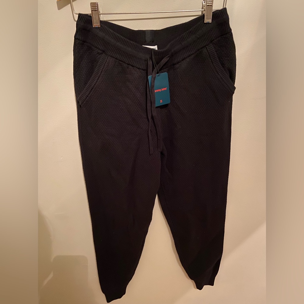 Tommy John black sweater jogger